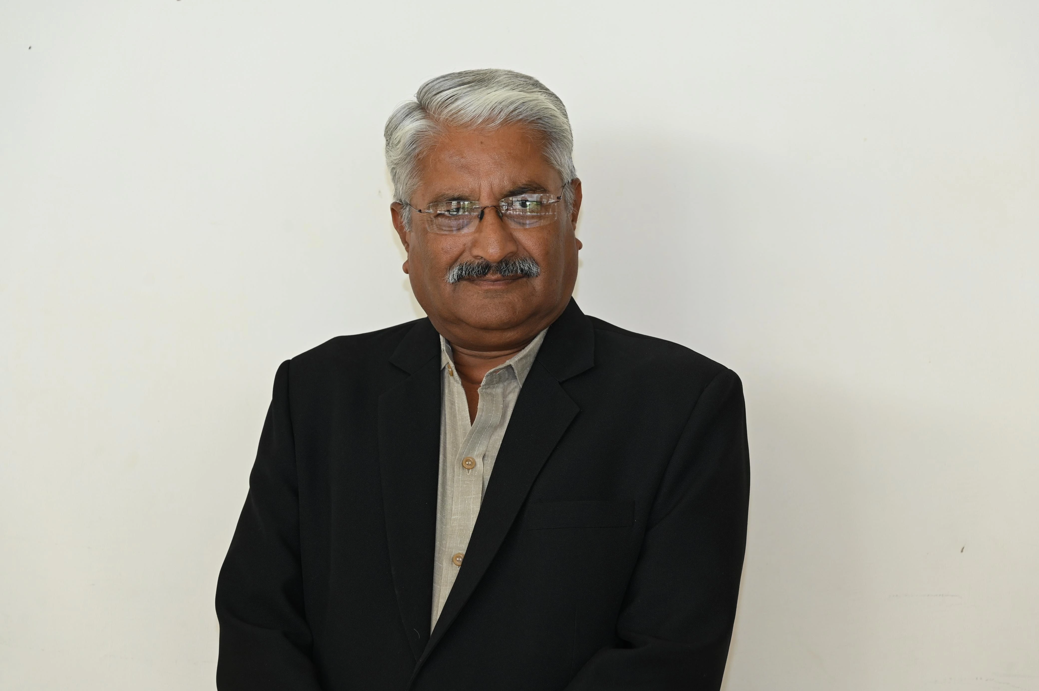 Dr. Arvind Bhatt
